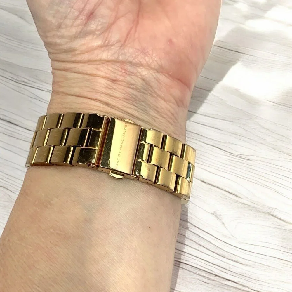 Marc Jacobs AMY Rose Gold Tone Stainless Steel Analog Crystal Wristwatch MBM3077